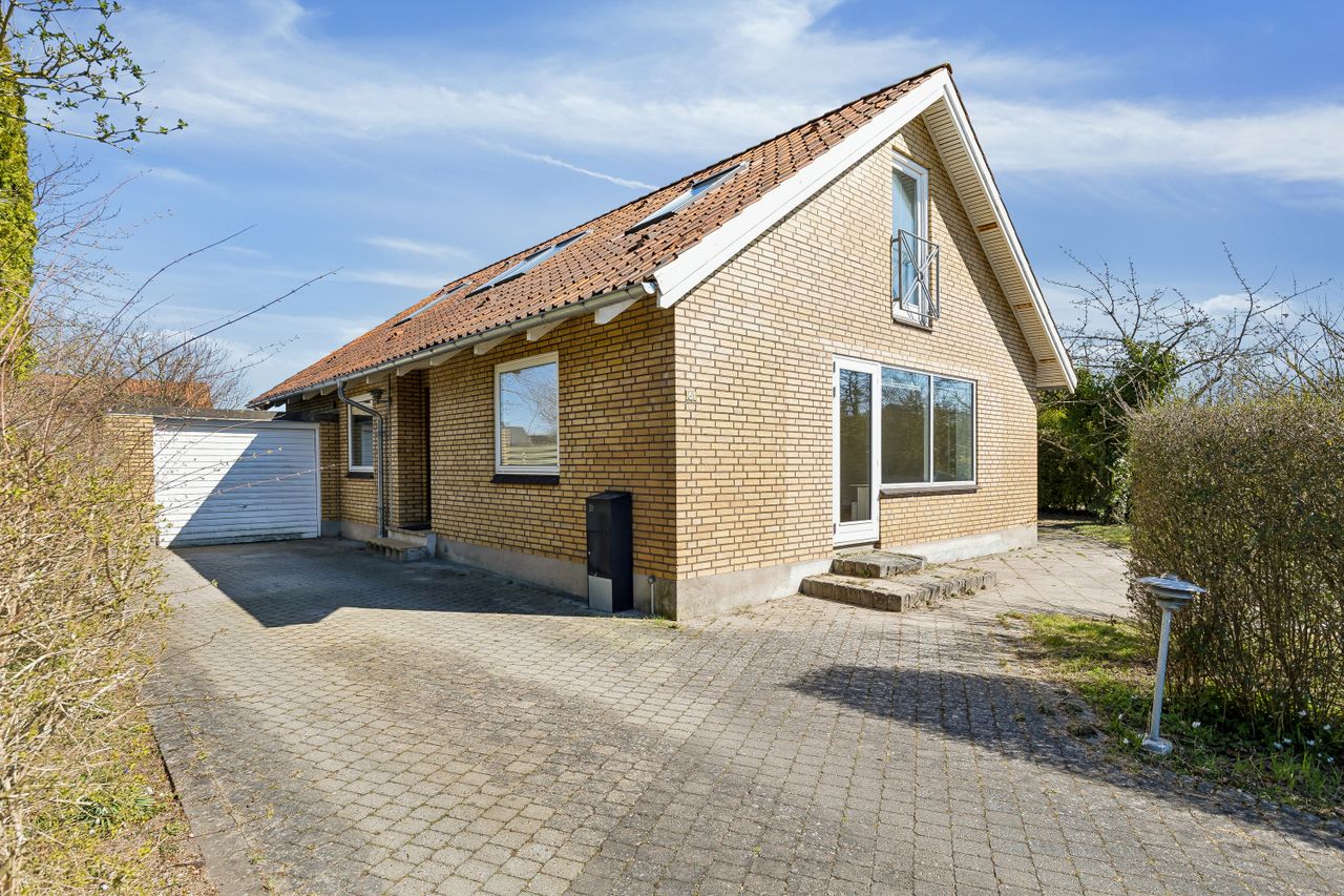 image 01